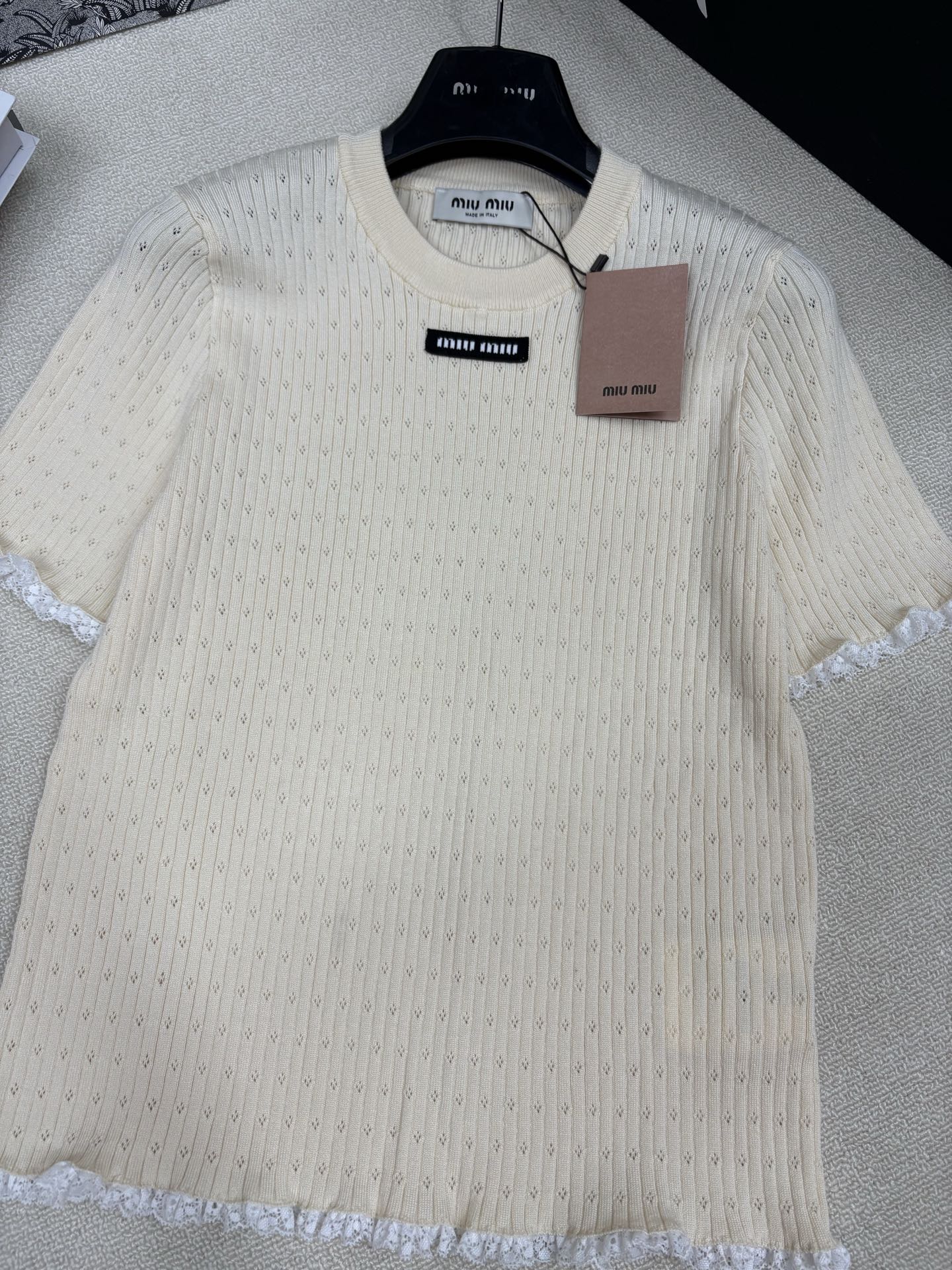 Women's short sleeves